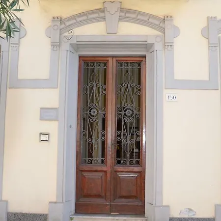 Villino Silvia Сasa de vacaciones Viareggio